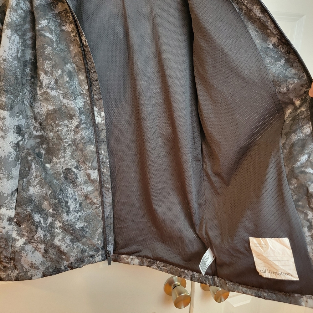 All in Motion Boys' Gray Camo Rain Jacket XL (16) - Picture 6 of 11